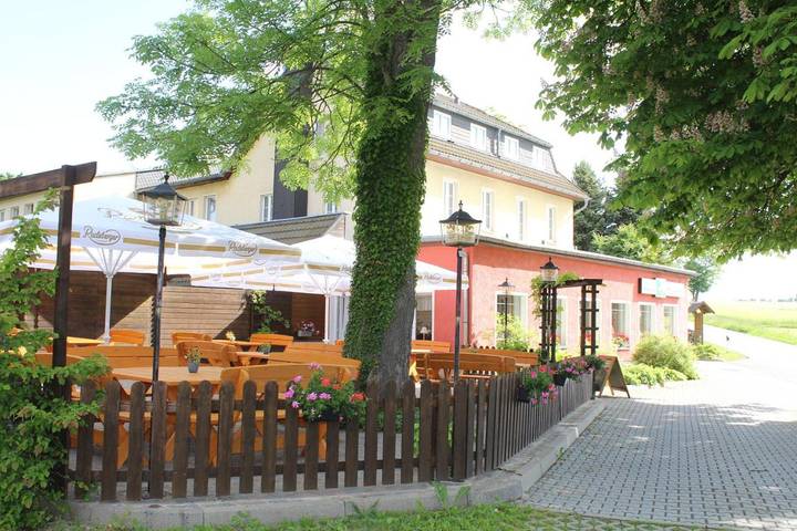 Hotel für 2 Personen, mit Terrasse und Garten sowie Sauna und Ausblick