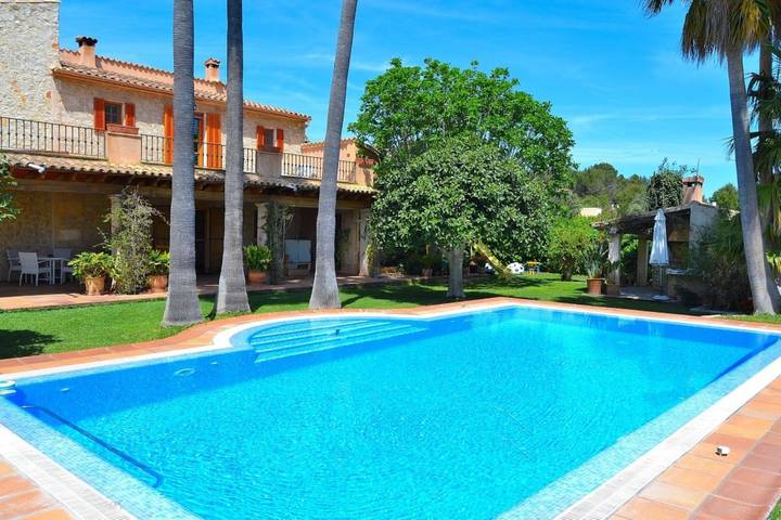 Ferienhaus für 4 Personen, mit Balkon und Terrasse sowie Garten und Sauna in Binissalem