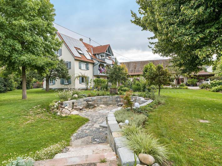 Ferienwohnung für 4 Personen, mit Balkon und Garten in Vogtsburg im Kaiserstuhl