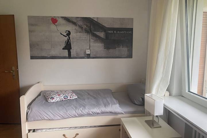 Ganze Wohnung, Schöne große Wohnung mit Garten und Terrasse/ eigener Eingang in Bad Oeynhausen, Wiehengebirge