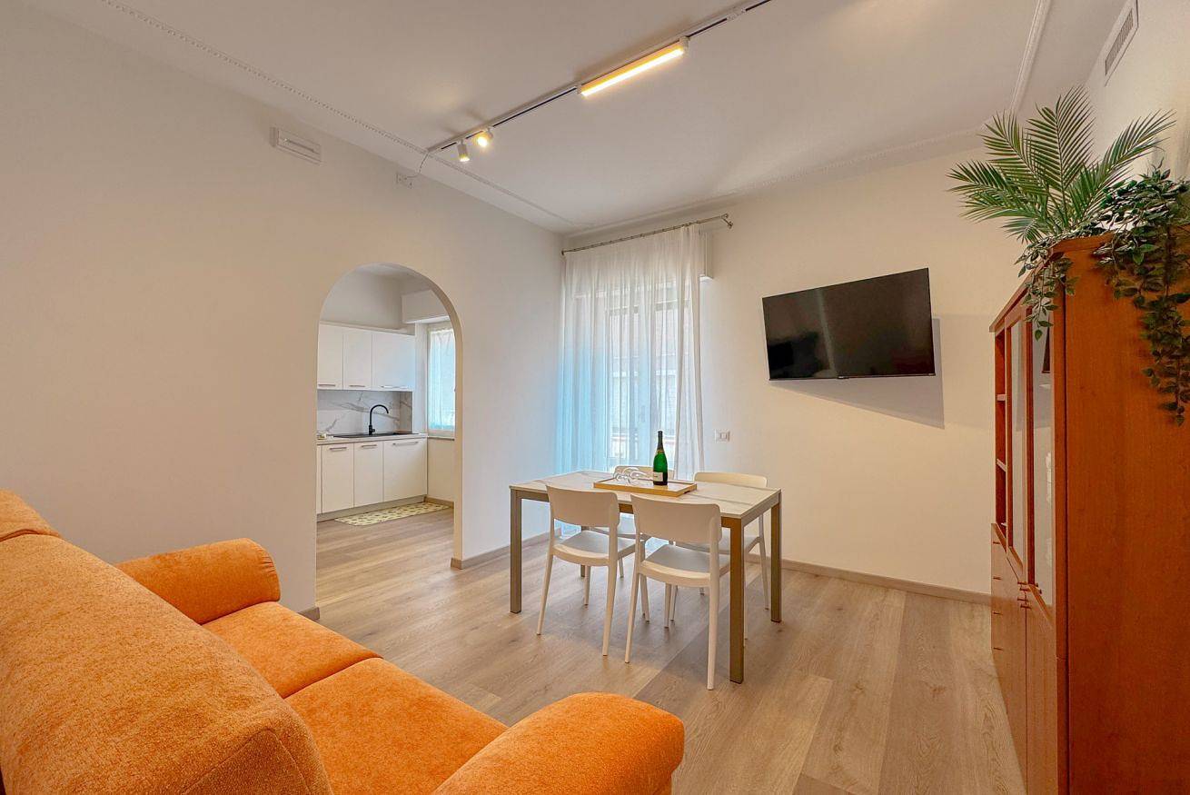 Ganze Wohnung, Perfect stay: beach, city center, and comfort in Civitanova Marche, Adriaküste Marken