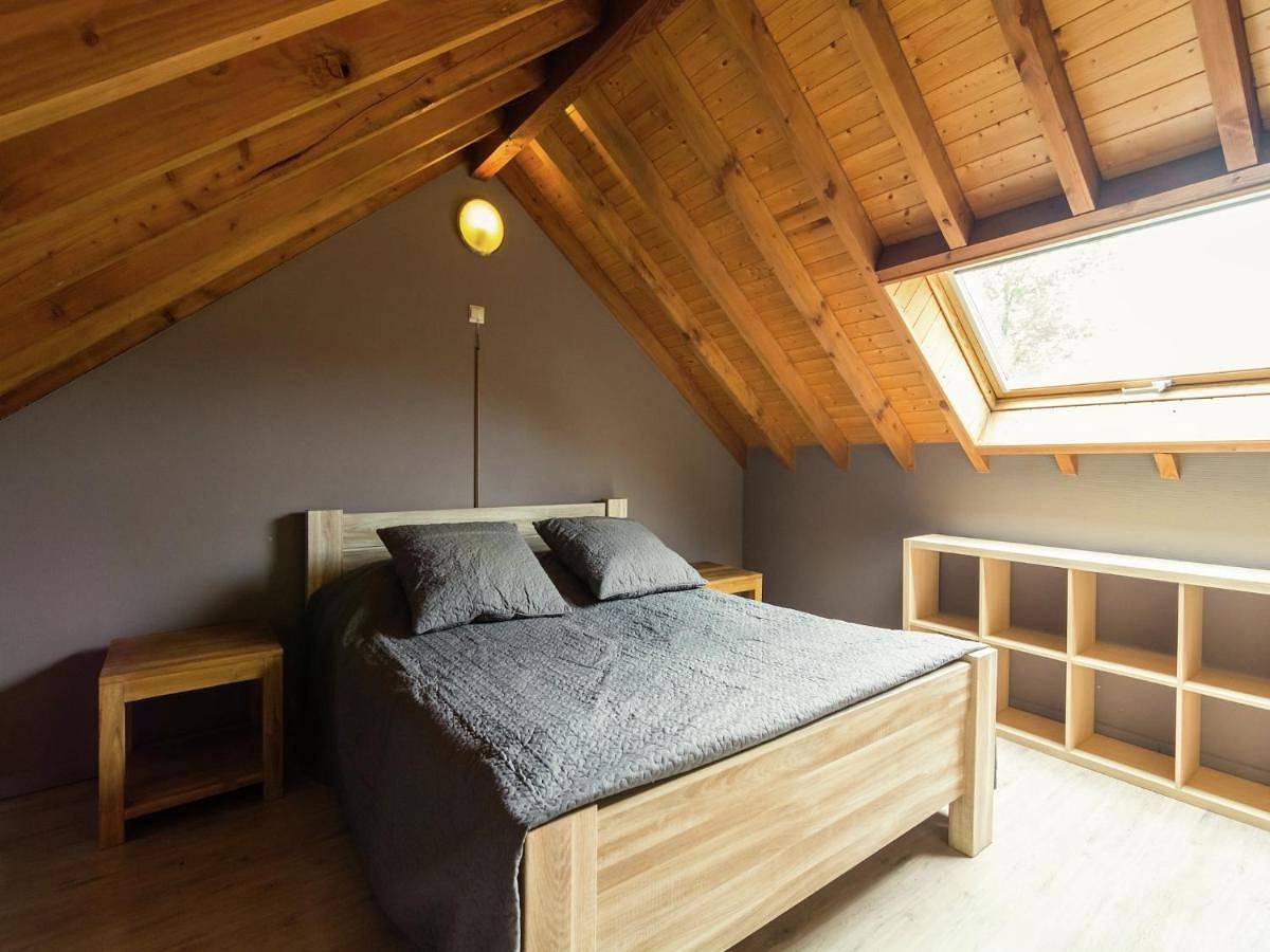 Cozy Forest Cottage in Awenne in Awenne, Saint-Hubert