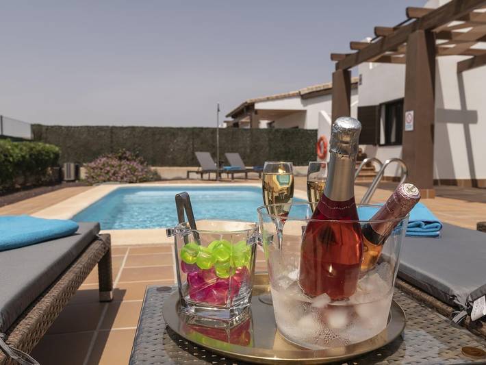 Casa rural para 6 personas, con vistas al mar y balcón además de vistas y jardín en Antigua - 2