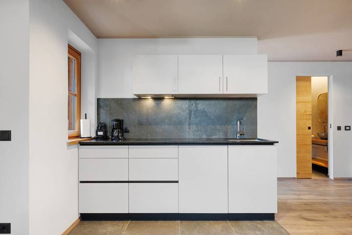 Entire apartment, Apartment "Angerle Alm Apt Rosengarten" with Private Balcony, Shared Garden and Wi-Fi in Karersee, Welschnofen