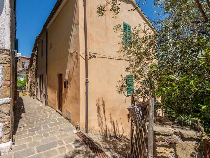 Casa vacanza per 5 persone, con terrazza e giardino in Scansano