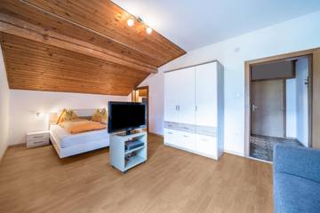 Vakantieappartement voor 2 Personen in Lana, Nonsberggruppe, Afbeelding 2