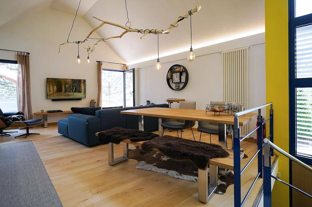 Ganze Wohnung, Modernes Loft mit Terrasse im Hessischen Kegelspiel! in Hünfeld, Rhön-Hessen