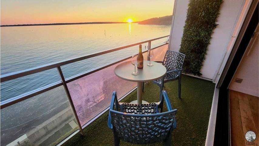 Gîte pour 2 personnes, avec vue et terrasse dans Plage Sables Blancs - 3