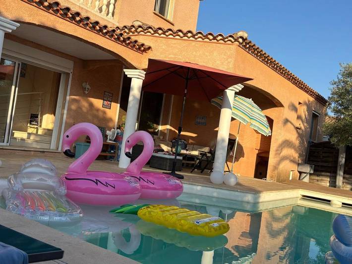 Chambre d’hôte pour 2 personnes, avec Jardin ainsi que Piscine et Vue à Marseillan - 2