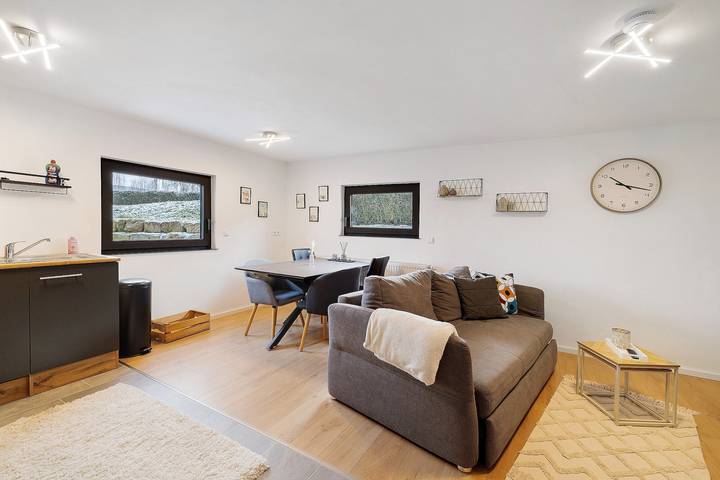 Appartement entier, Appartement "Vor dem Zoller" avec terrasse privée et Wi-Fi in Boll, Hechingen