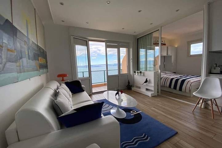 Apartamento entero, Idéalement Situé sur les Quais D'evian Avec vue Panoramique sur le lac Léman in Évian-les-Bains, Thonon-les-Bains region