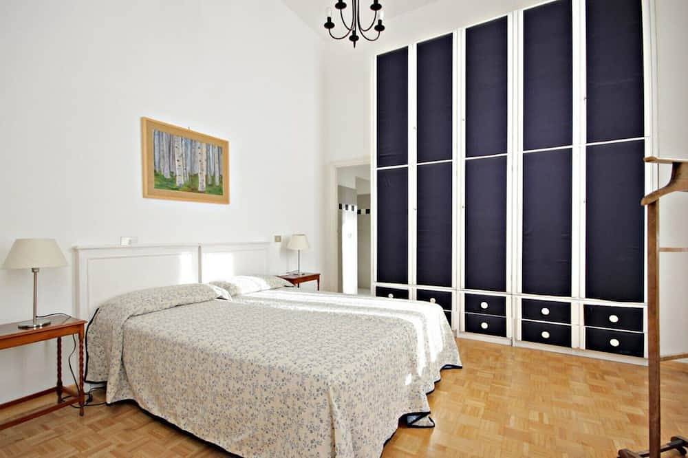 Appartamento intero, - Clean,Spaciousperfectly Located in Centro di Roma, Roma