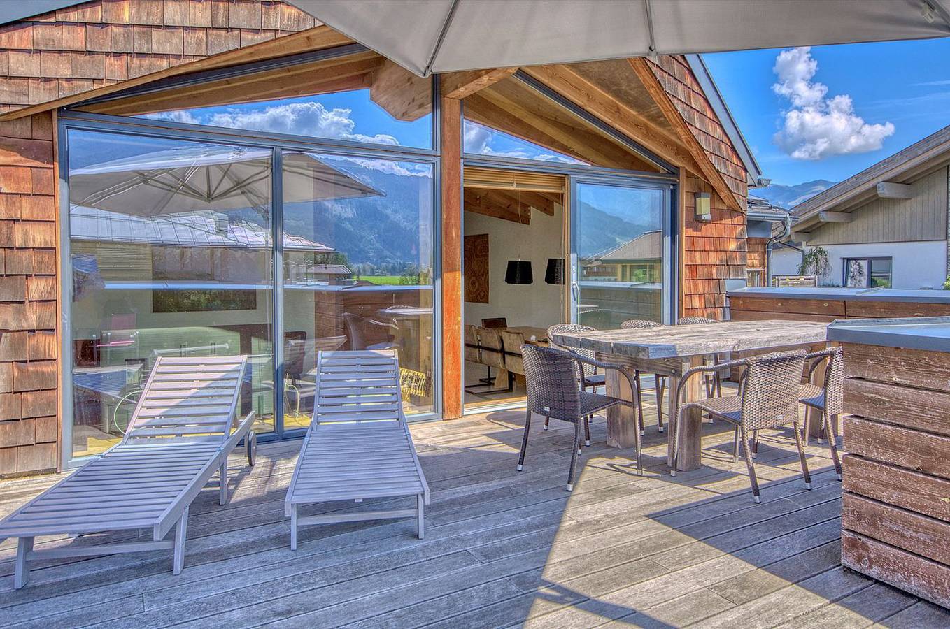 Hel lägenhet, Modern apartment next to golf course with great view, 900 m to the ski lifts in Zell am See, Kitzbühelalperna