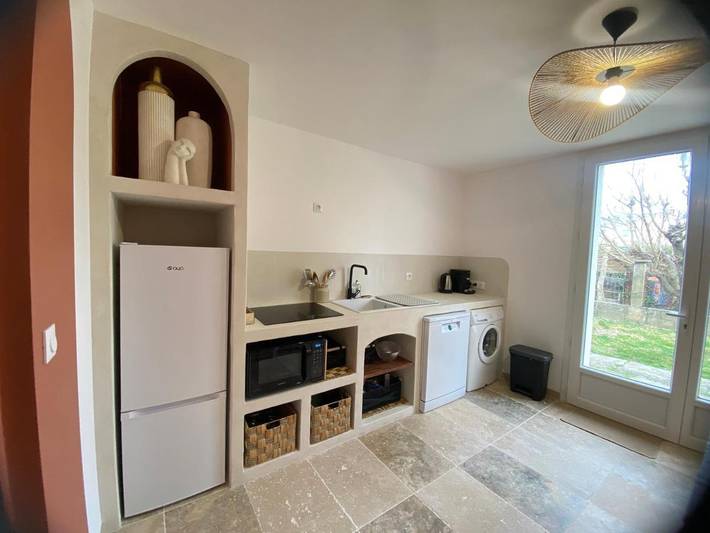 Gîte pour 4 personnes, avec jardin à Allègre-les-Fumades - 3