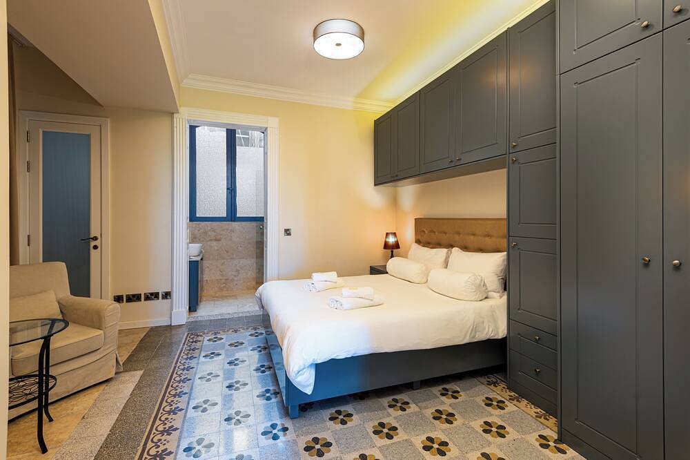 Ganze Wohnung, Sea & Square Views 2Br Apartment in the Heart of Valletta in Valletta, Insel Malta