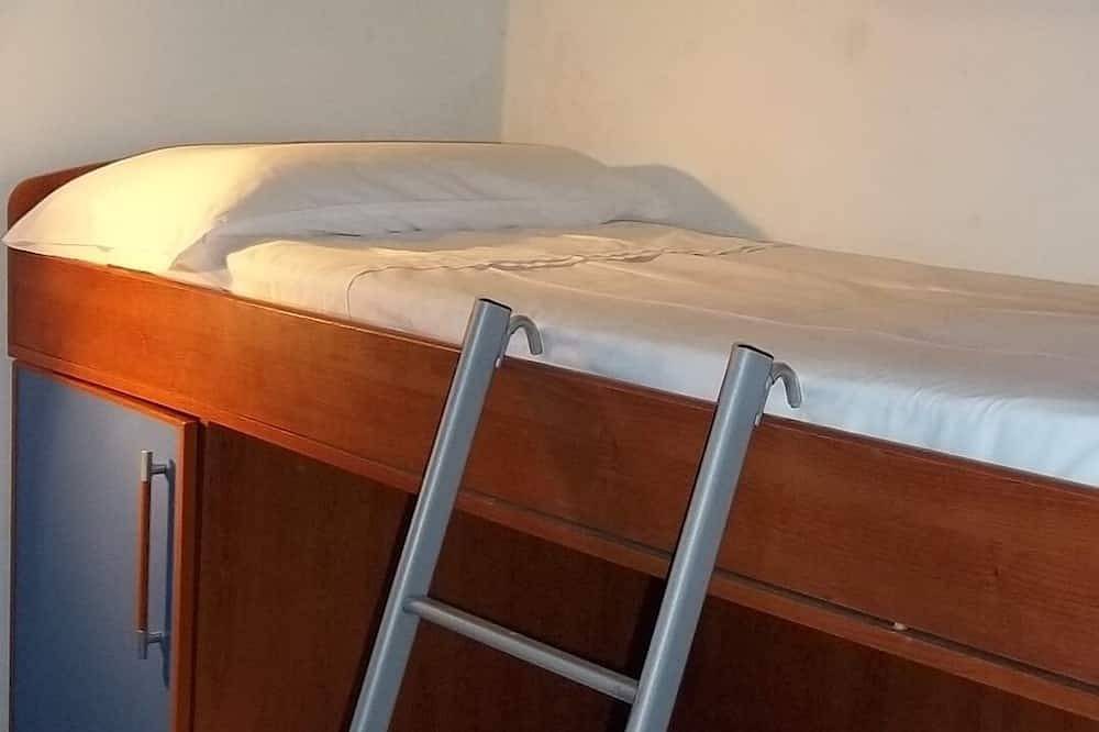 Appartamento intero, Appartamento con 2 camere, giardino privato,acceso privato al mare e piscina in Cala Piccola, Maremma