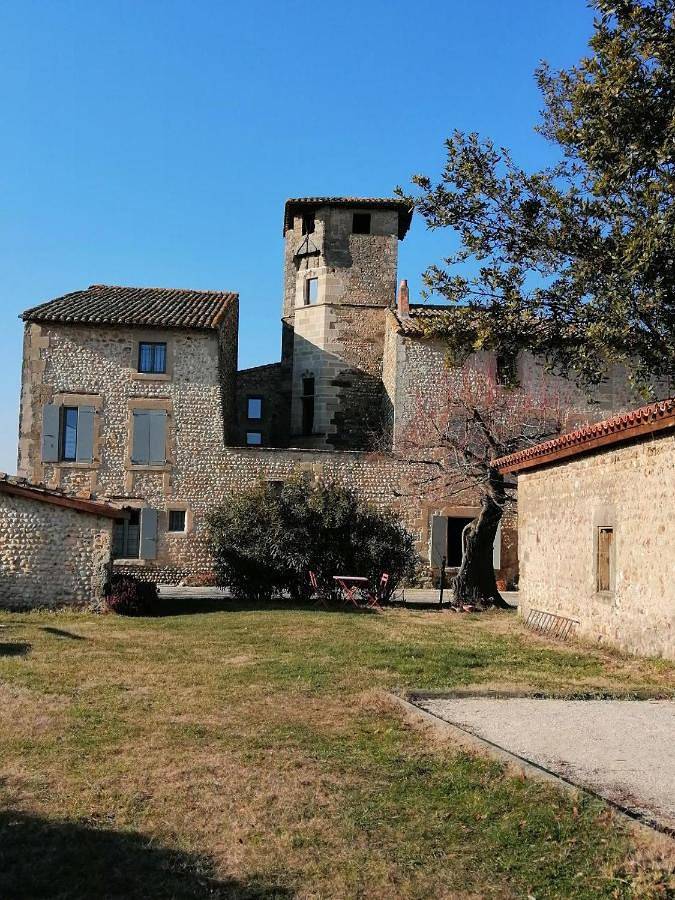 Maison de vacances pour 3 personnes avec terrasse in Bourg-lès-Valence, Région de Valence