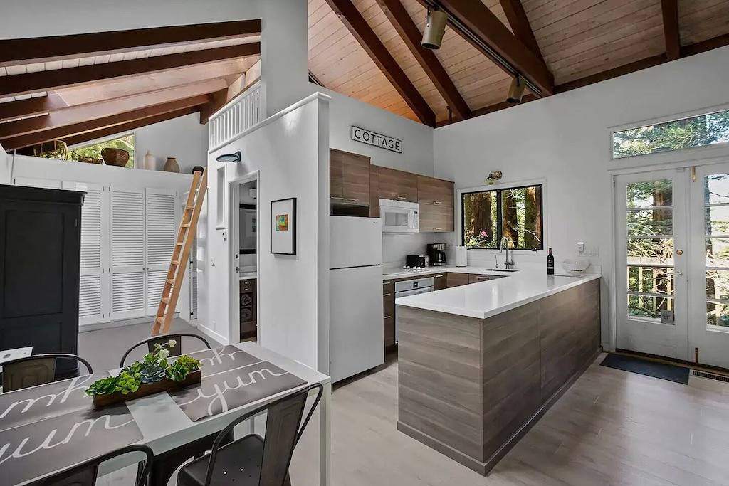 Gut ausgestattetes, privates Cottage in Ihrem persönlichen Park in California North Coast