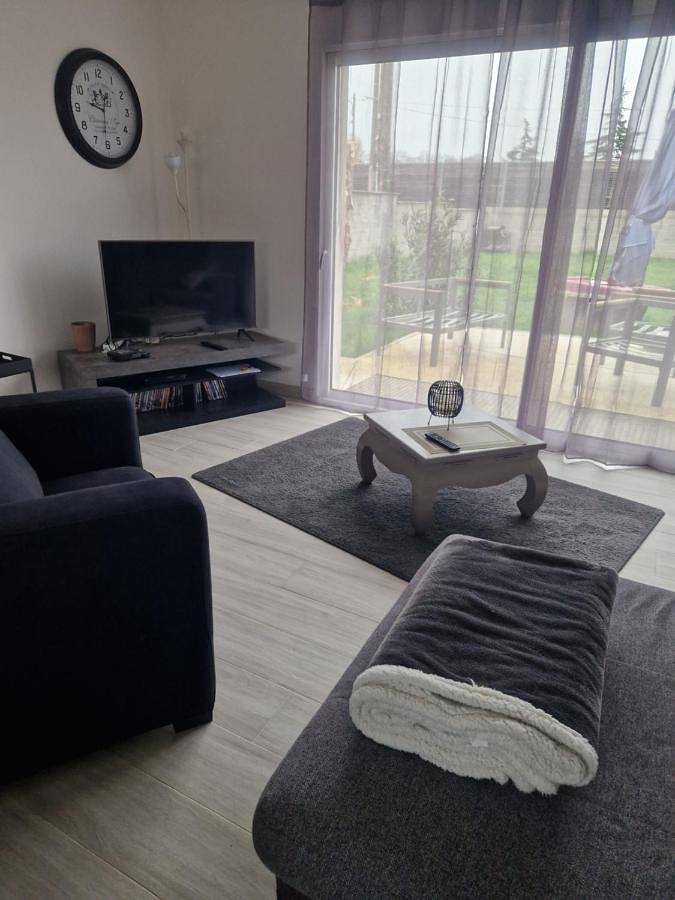 Gîte pour 2 personnes, avec terrasse et jardin à Cadaujac