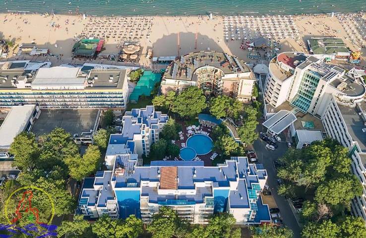 Apartamento para 4 personas, con jardín además de piscina y vistas en Sunny Beach