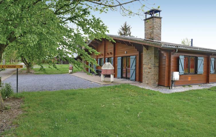 Location de vacances pour 9 personnes, avec terrasse et sauna, animaux acceptés à Houyet - 2