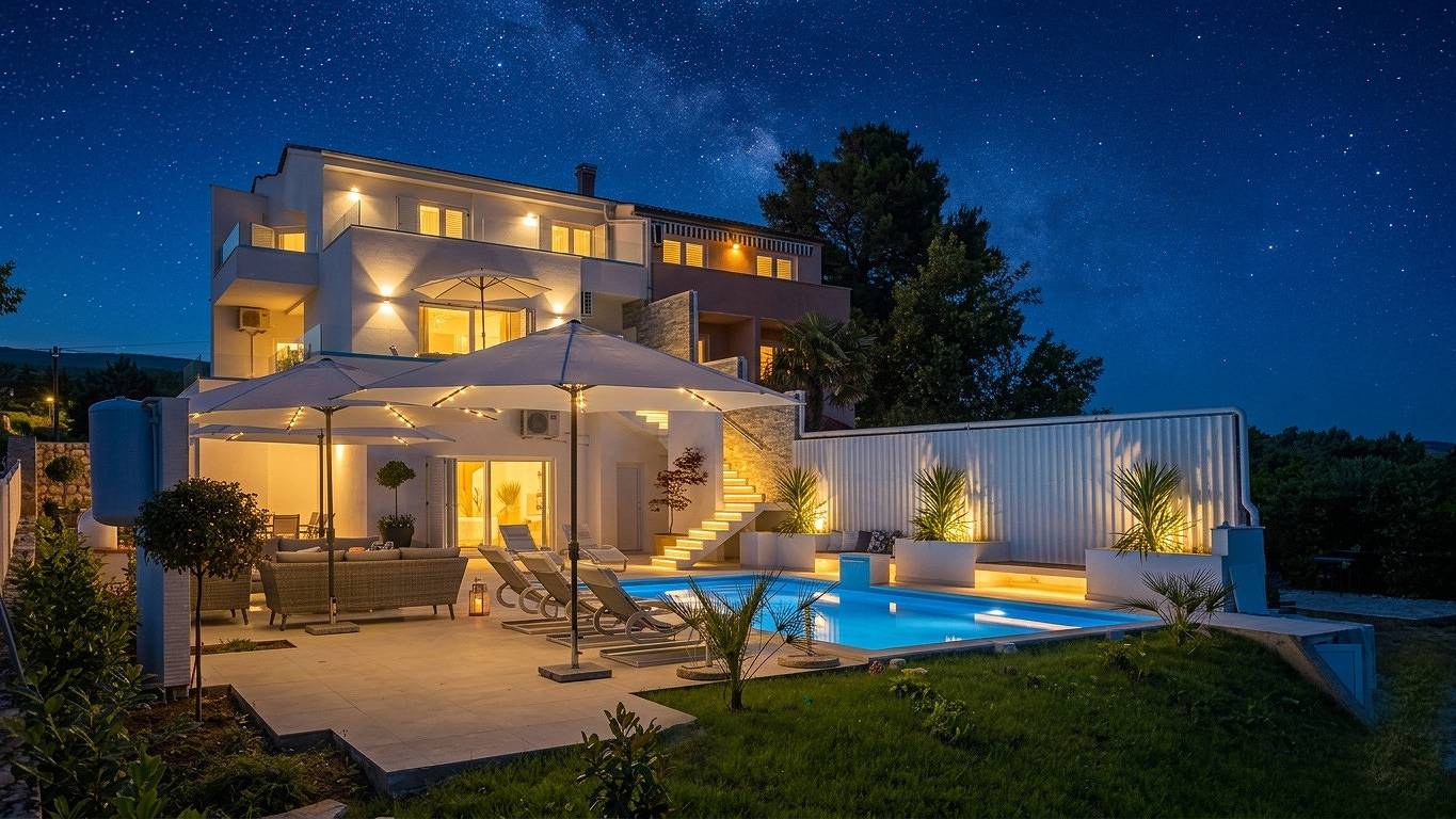 Villa für 12 Personen mit Terrasse in Punat, Krk