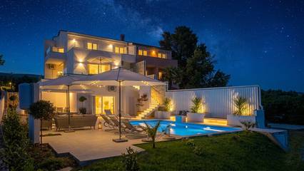 Villa für 12 Personen in Punat, Krk, Bild 3