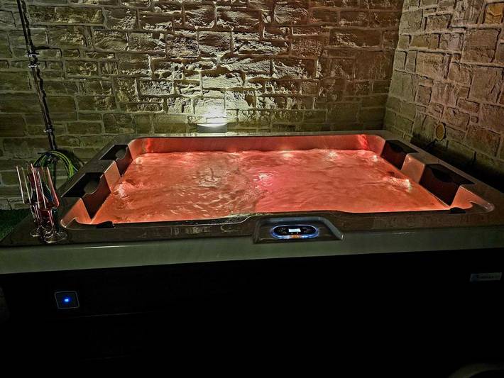 Location de vacances pour 3 personnes, avec vue ainsi que jardin et piscine dans Georgioupoli - 3