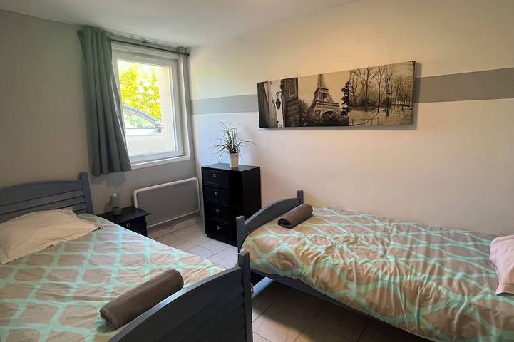 Entire apartment, Gîte Lavande*Clim*Terrace*Community pool in Saint-Paul-Trois-Châteaux, Nyons region