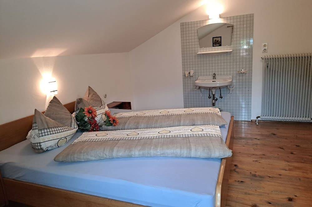Schönes  Ferienhaus für 7 Leute mit  W-Lan, Tv, Balkon und Parkplatz in Ramsberg, Zillertaler Alpen