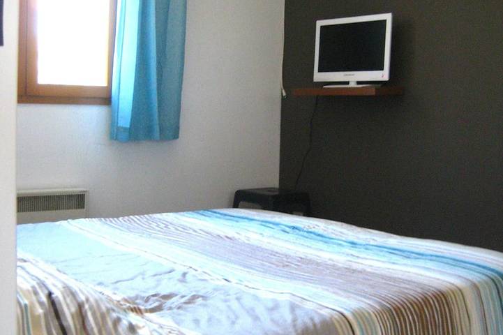 Location de vacances pour 6 personnes, avec jardin et terrasse, animaux acceptés à Saint-Maime - 2