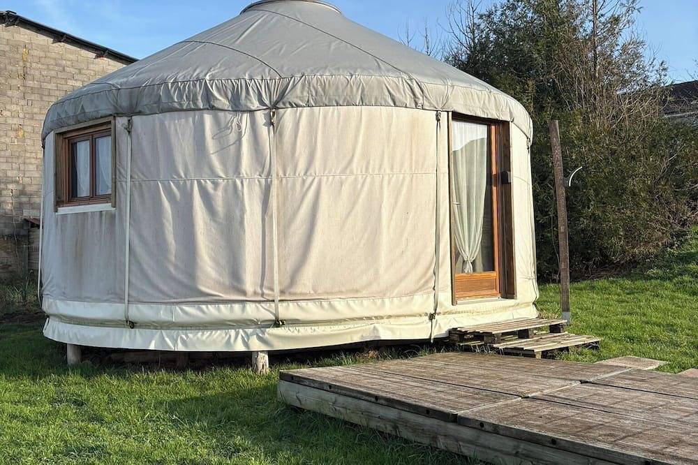 Contemporary yurt in Hilsprich, Saargemünd
