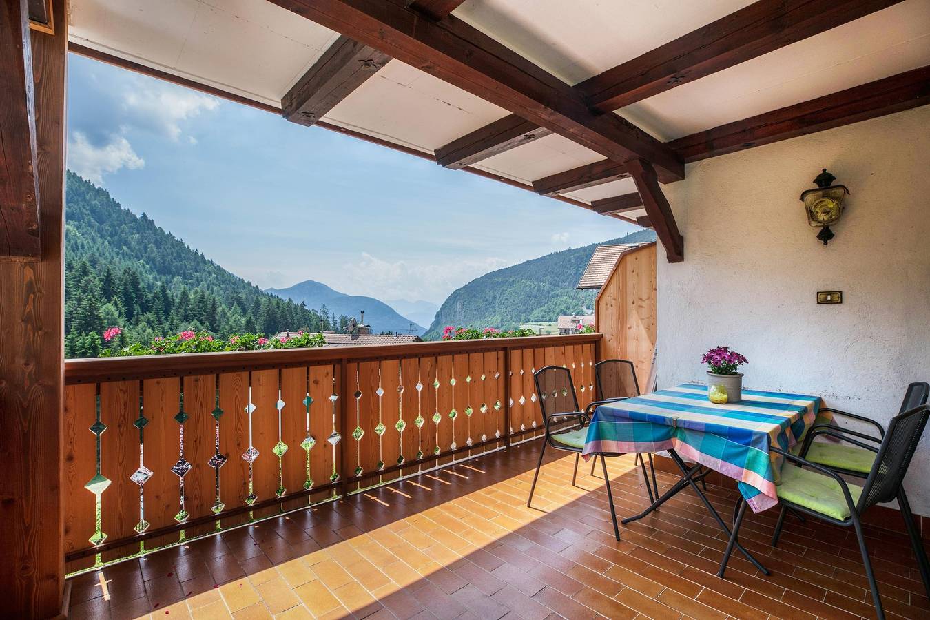 Ganze Wohnung, Ferienwohnung "Gabrielli Marie" mit Bergblick, Wlan, Terrasse & Garten in Truden im Naturpark, Südtirol