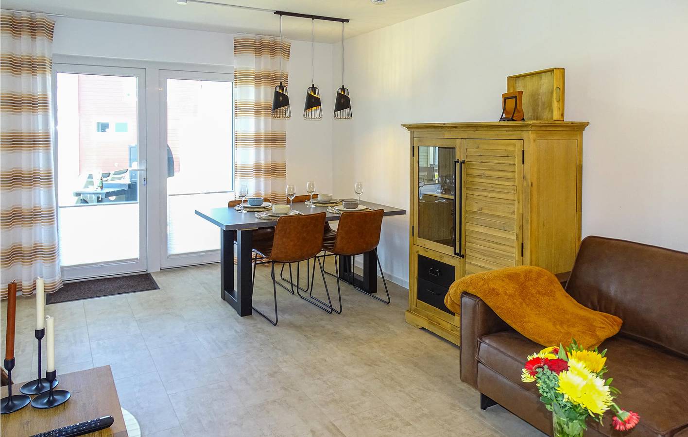 Ganze Ferienwohnung, Büsum Strand Appartement mit Parkplatz & Terrasse in Büsum, Dithmarschen