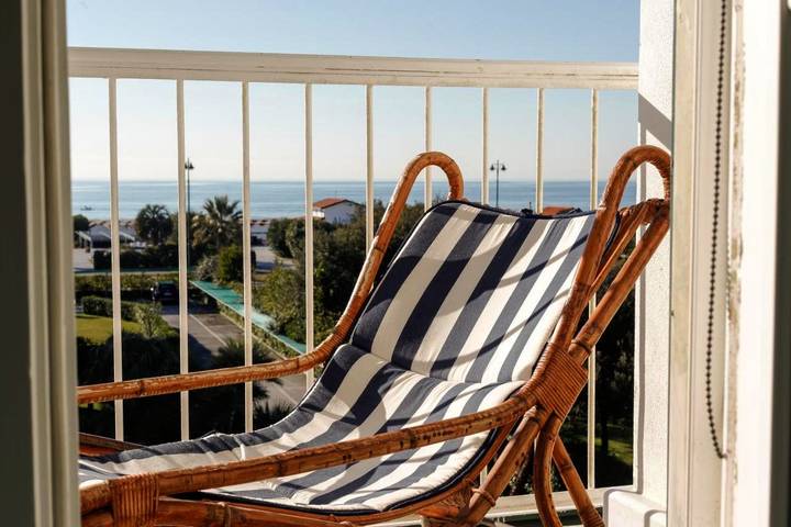 Ferienwohnung für 6 Personen, mit Balkon und Terrasse sowie Ausblick in Forte dei Marmi