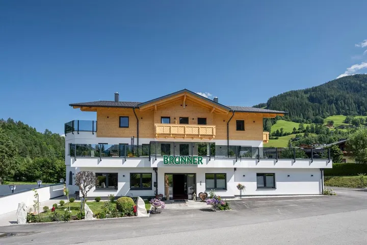 Hotel für 2 Personen, mit Garten und Balkon sowie Ausblick und Sauna - 1