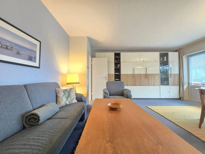 Ganze Wohnung, Ferienhaus am Dorfteich 16a – Strandnahe Ferienwohnung in Wenningstedt auf Sylt mit Terrasse, Dünenblick & Garten in Wenningstedt, Sylt