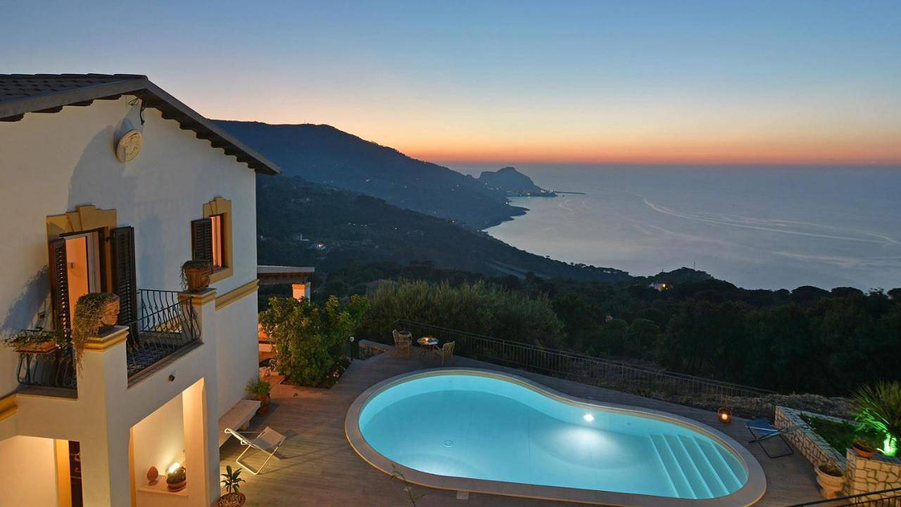 Villa Il Basto 8 by Massimo Villas in Sant'Ambrogio, Cefalù (Comune)