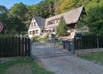 Ferienhaus für 6 Personen, mit Terrasse und Ausblick, mit Haustier an der Burg Eltz