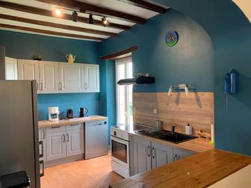 Gîte pour 8 personnes, avec jardin dans Sauzelles