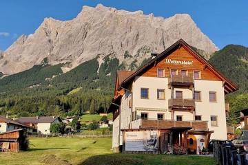 Hütte für 8 Personen, mit Sauna und Balkon in Ehrwald
