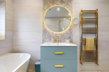 Cottage for 4 People in Henryd, Conwy region, Photo 1