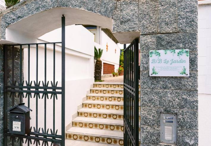 Chambre d’hôte pour 3 personnes, avec jardin et vue à Procida - 3