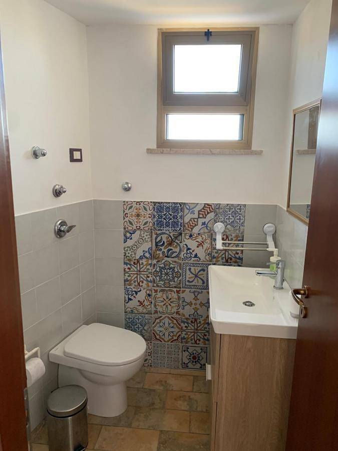 Camere Con Terrazzino in Valderice, Provincia di Trapani