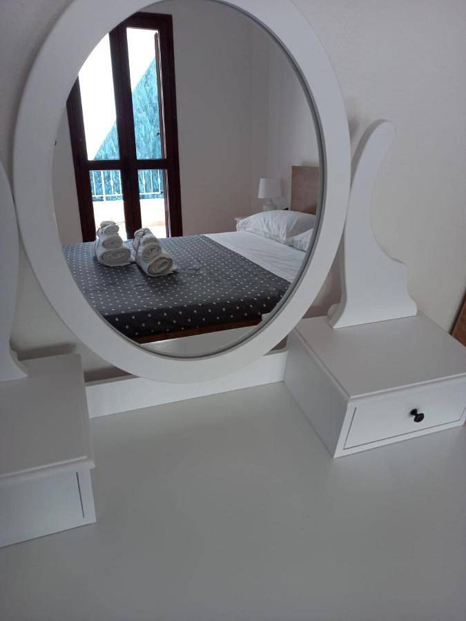 Large Double Room in Olia Speciosa, Castiadas