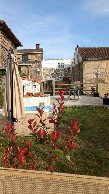 Gîte pour 5 personnes, avec jardin ainsi que piscine et vue à Ames