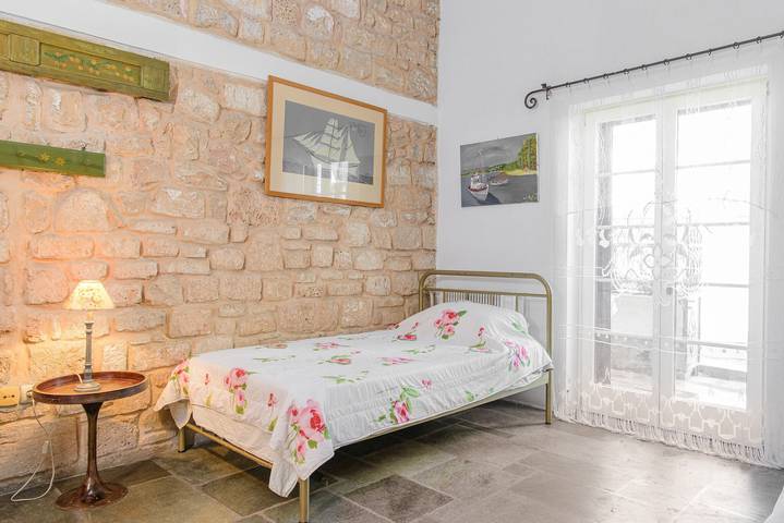 Appartement 'Unit 5' en résidence hôtelière avec terrasse privée, Wi-Fi et climatisation in Égine Ville, Égine