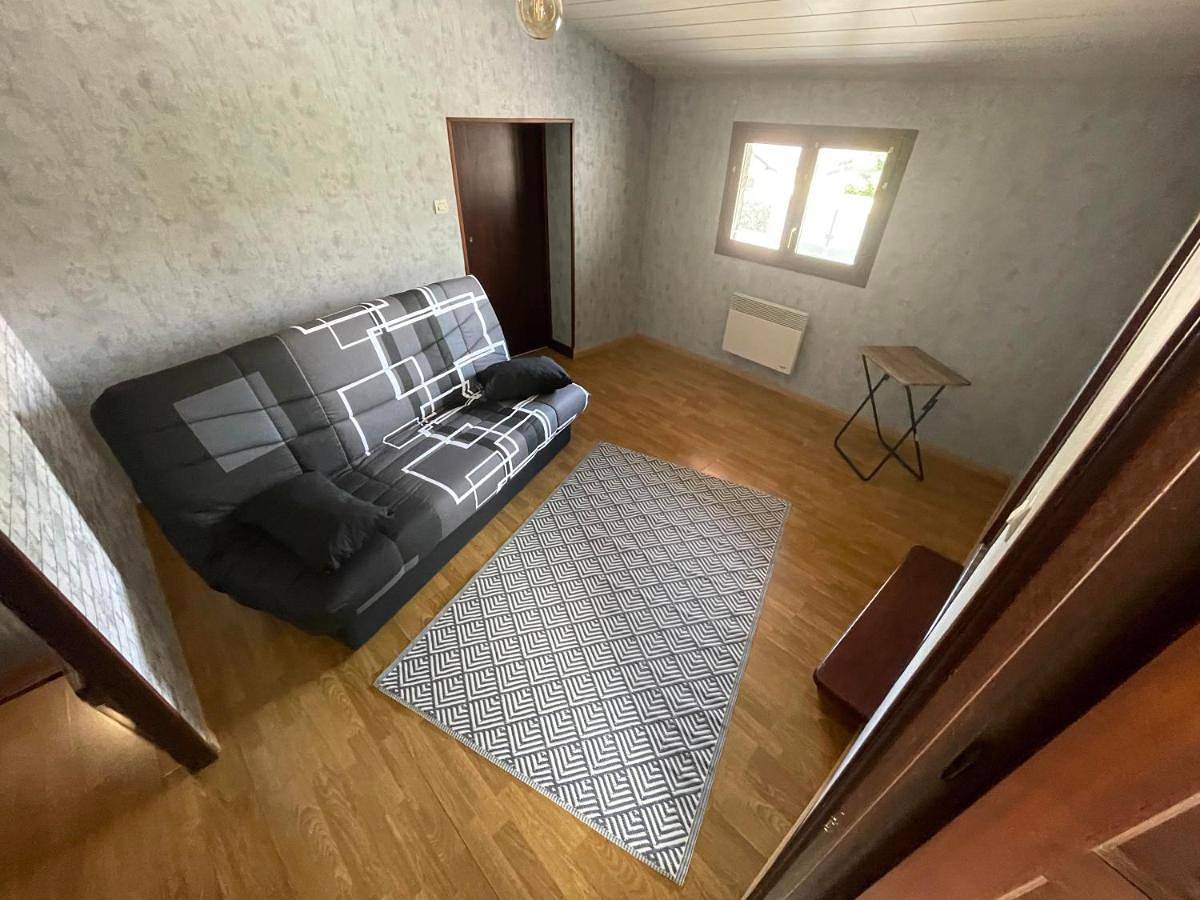 Four-Bedroom House in Éclaron-Braucourt-Sainte-Livière, Haute-Marne
