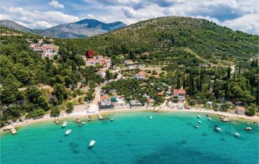 Ferienhaus für 8 Personen, mit Terrasse in Dalmatien