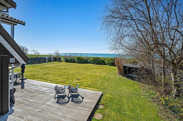 Ferienhaus für 8 Personen, mit Balkon und Terrasse sowie Garten in Lolland